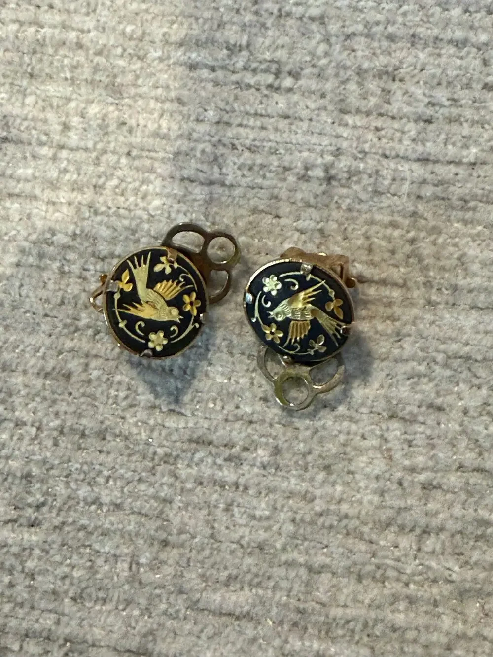 Vintage Toledo Spain Gold Tone Damascene Clip On Earrings Bird Enameled Clip Ons